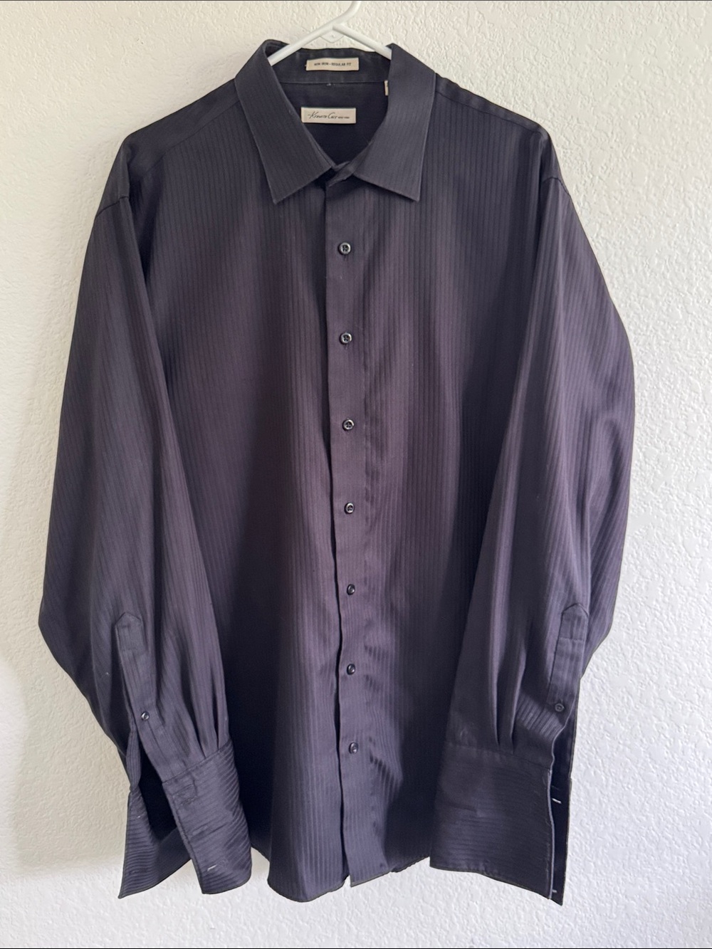 Kenneth Cole Mens Button Down Shirt BlackTonal Stripes Non Iron Reg Fit Neck 18